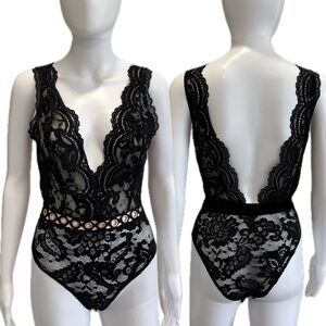 Ann Summers Sheer Black Lace Plunge V-Neck Bodysuit Size M 6, 8 Grommet Lingerie